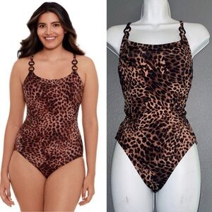 Women’s Cheetah Leopard Print Time & Tru One Piece Swimsuit size small